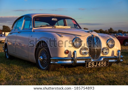 23 pics retro legend jaguar xkss 23 pics retro legend jaguar