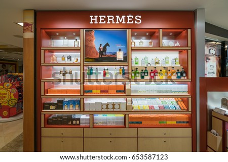 Bangkok April 4 Hermes Shop Suvanaphumi Stock Photo 189311975 - Shutterstock