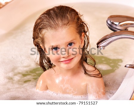 Little Girl Washing Bubble Bath Stock Photo 112443923 - Shutterstock