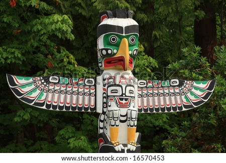 Native Totem Pole Stock Photo 16570453 - Shutterstock