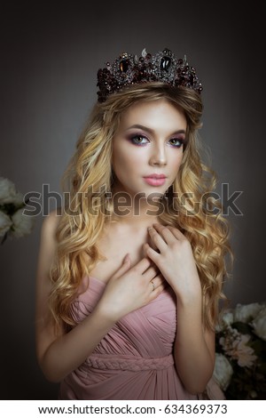 Russian Beauty Attractive Female Wearing Kokoshnik Stock 