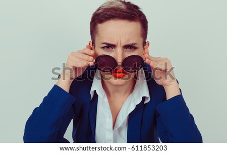 woman looking down body language woman looking down body language