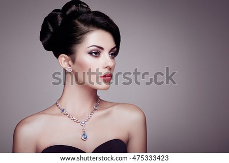 Fashion Beautiful Woman Jewelry And 39
