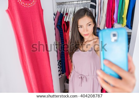 Fashion Clothes On Clothing Rack Bright Stock Foto 551997880